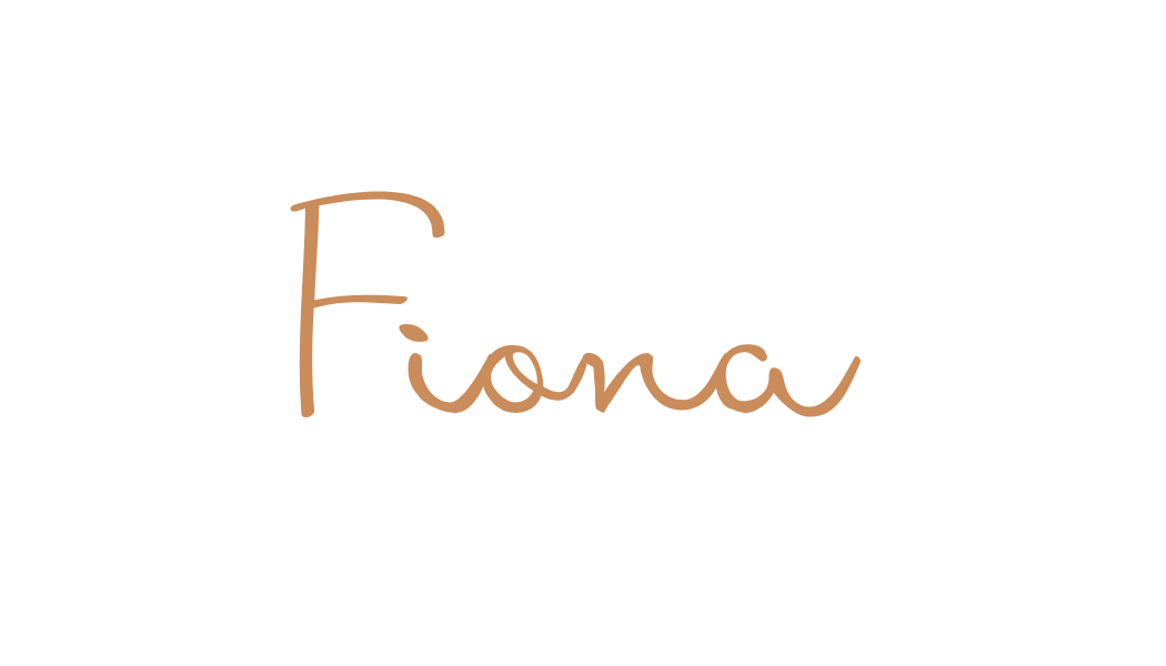 Luxury Handwritten Place Cards for Wedding - Standing Place Cards - fairytale regal font name cards for wedding tables