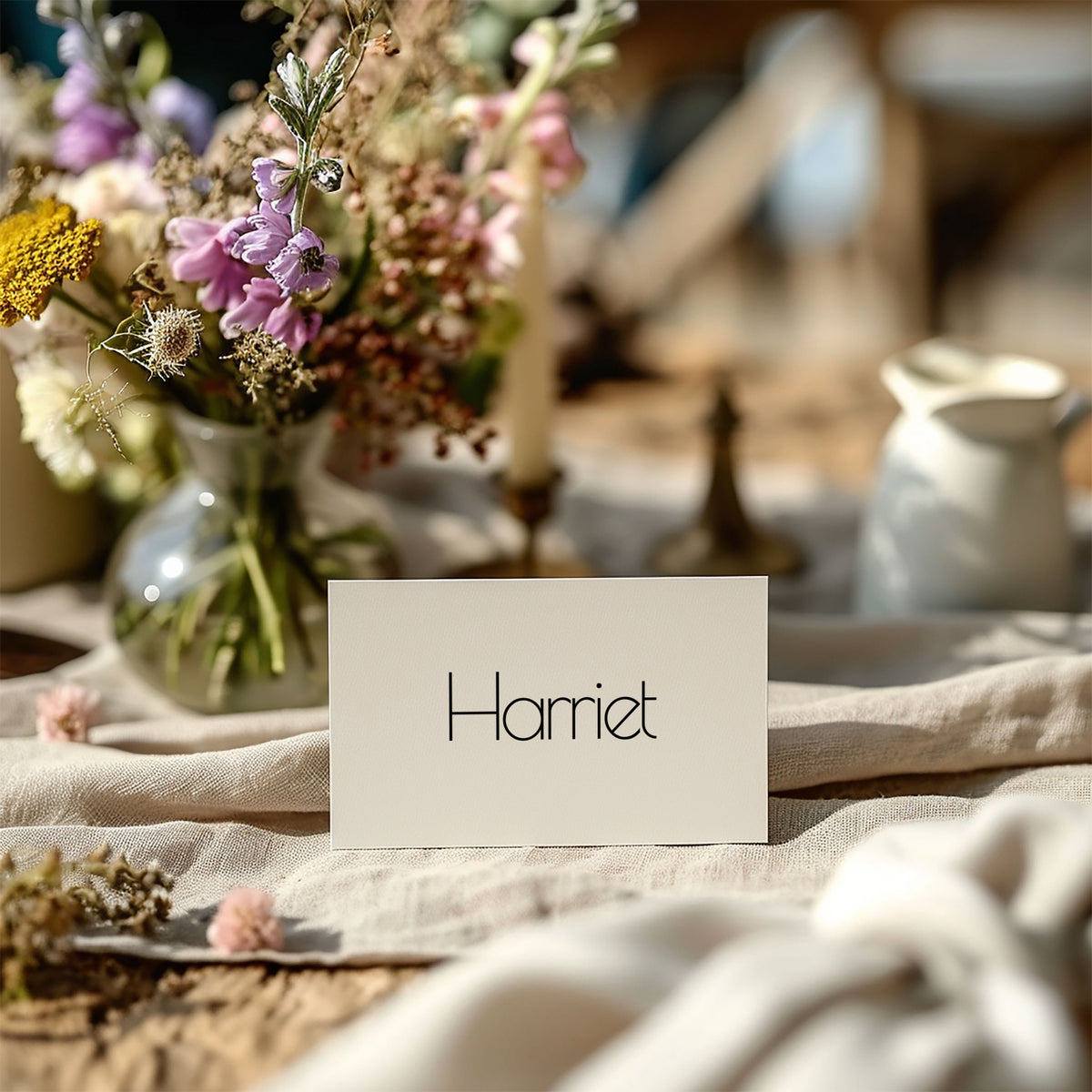 Luxury Handwritten Place Cards for Wedding - Standing Place Cards - white minimalist name cards for wedding tables