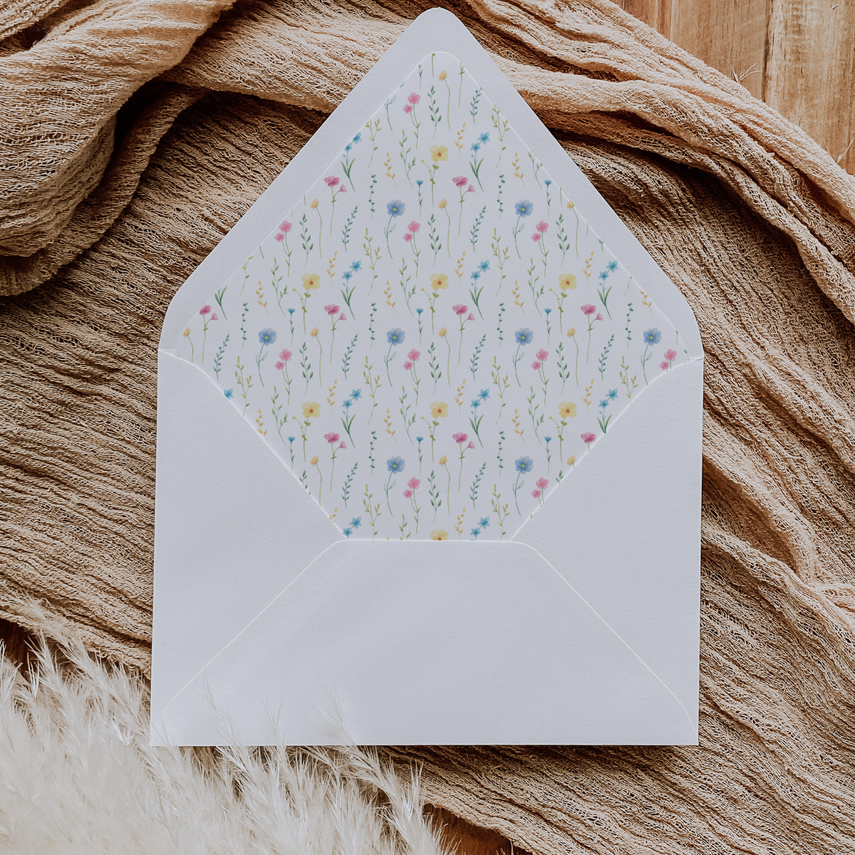 Dainty Flowers Envelope Liners