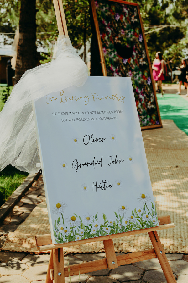 in loving memory sign for wedding - daisy themed memory table sign - daisy wedding signage